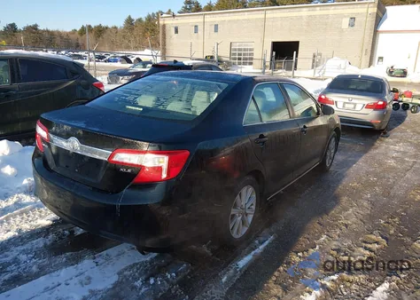 2012 Toyota Camry Xle z USA, uszkodzony, nr VIN 4T4BF1FK1CR235902